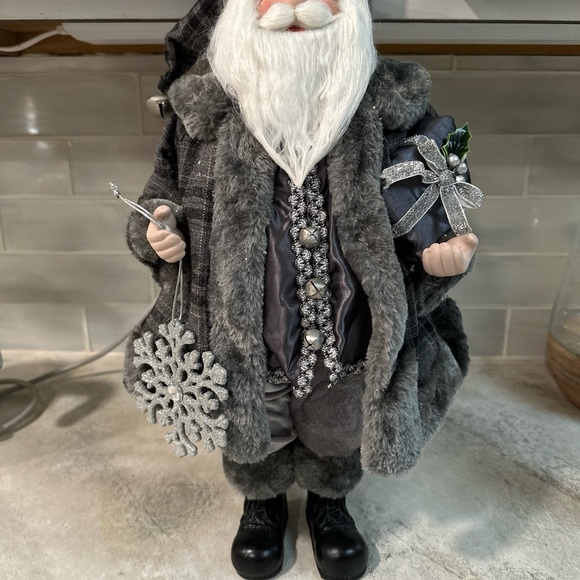 Rare Pier One Imports Vintage Style Gray Santa - Picture 5 of 13